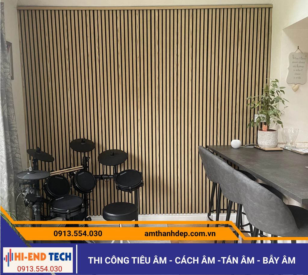 Tiêu âm nan gỗ Polyester HI-END TECH trang trí vách tường phòng làm việc hiện đại